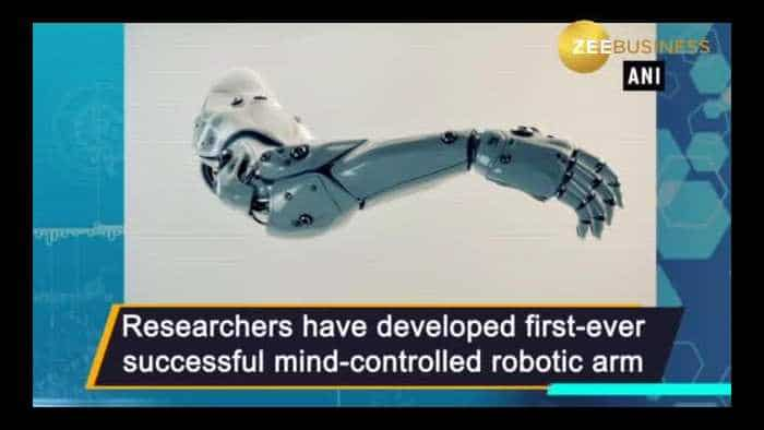 Researcher develops mind-controlled robotic arm