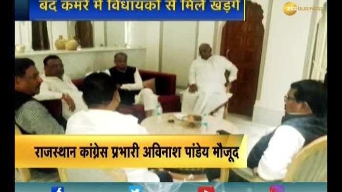 Mallikarjun Kharge met other Congress leaders in Jaipur, discussion on Maharashtra govt formation