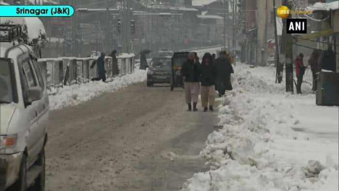 Weather today: Watch! Srinagar receives fresh snowfall