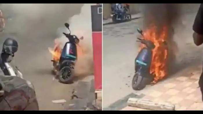 Aapki Khabar Aapka Fayda: Electric scooter caught fire, questions raised on safety