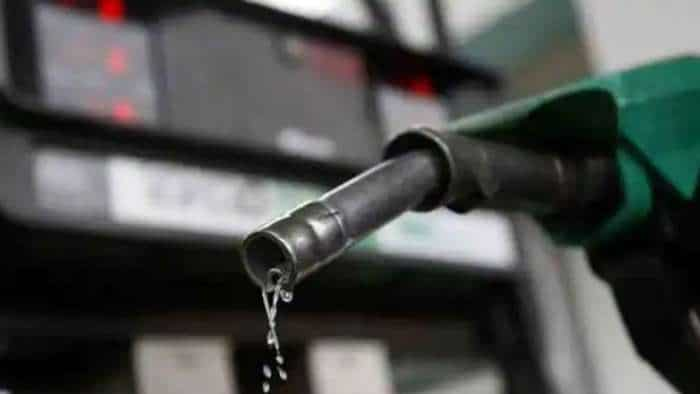 Know About These Free Services To Avail At Petrol Pumps