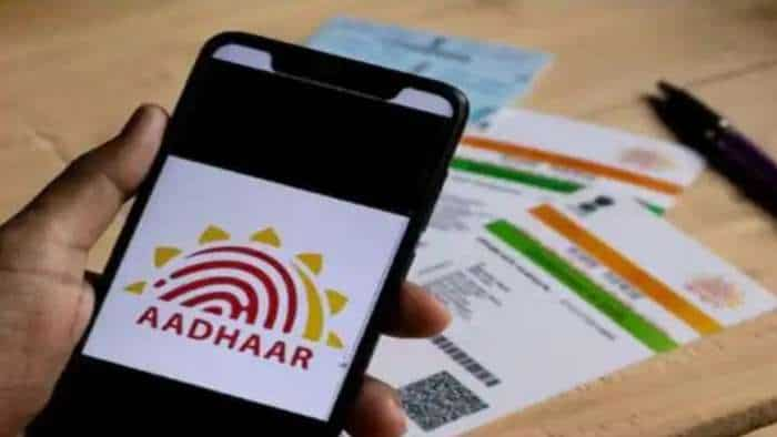 Aapki Khabar Aapka Fayda: Ministry Withdraws Advisory That Said Don’t Share Copy Of Aadhaar