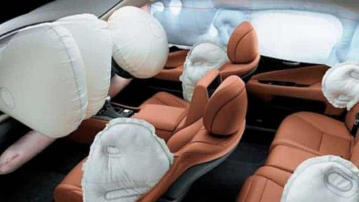 Aapki Khabar Aapka Fayda: 6 Airbags Are Mandatory In 8-seater Cars From October 1, Watch This Report For Details