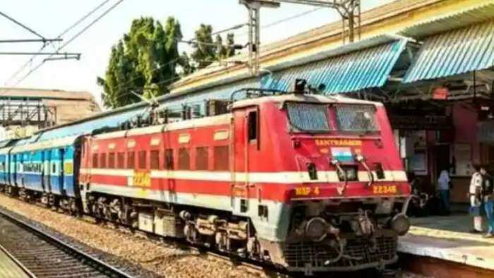 Railways Scraps Service Charge On Food Items, No Service Charge In Premium Trains