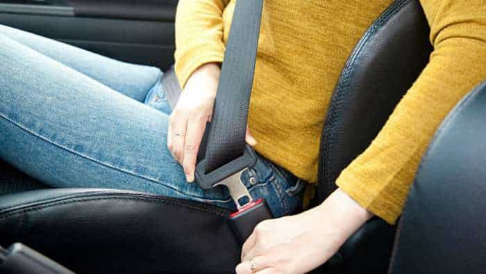 Aapki Khabar Aapka Fayda: Nitin Gadkari Sounds Penalty Alarm For Not Wearing Seat Belt On Rear Seats