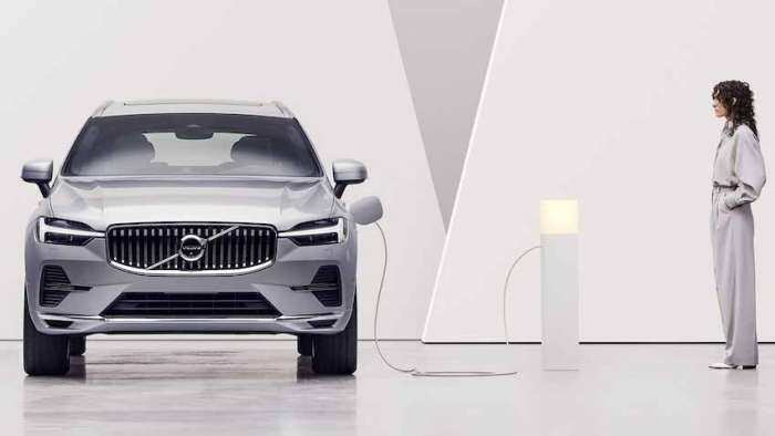 Volvo mild hybrid in pics! LAUNCHED; know full line-up, offer price and more