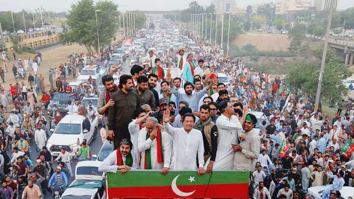 Pakistan: PTI Changes Date Of Long March Resumption Again