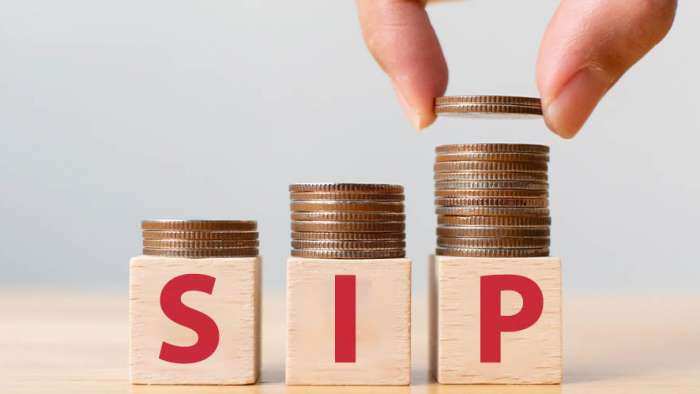 Why People Are Closing SIP Accounts? Here&#039;s What AMFI Report Says