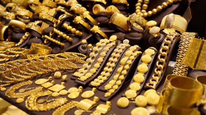 Money Guru: Is It A Good Time To Invest In Gold Amid Rising Prices? Experts&#039; Decode