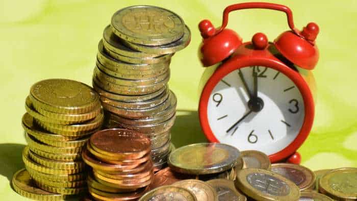 Money Guru: Does Investing In Market At A Specific Time Give Higher Returns? Know From Experts