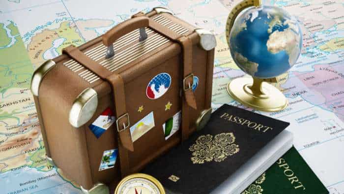 Money Guru: How Can You Manage Your Foreign Expenses Within A Budget? Experts Decode