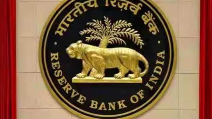 RBI keeps repo rate unchanged: Is it right time to invest in fixed deposit schemes?