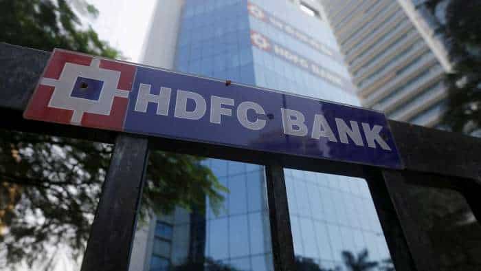  HDFC Bank says NIM to remain under pressure in near term, shares decline 3%; Nomura double-downgrades stock 