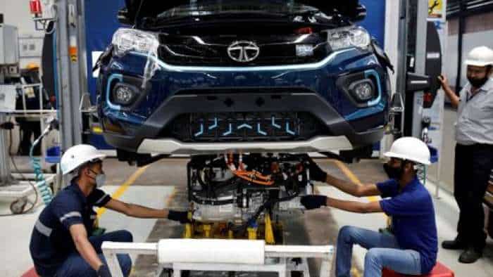  Tata Motors shares buck trend in a weak market; what is keeping the stock afloat? 