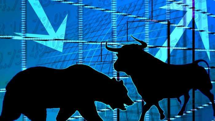  Share Market Today LIVE: Nifty below 19,850, Sensex drops over 300 pts, HDFC Bank, HCL Tech down 1.5% 