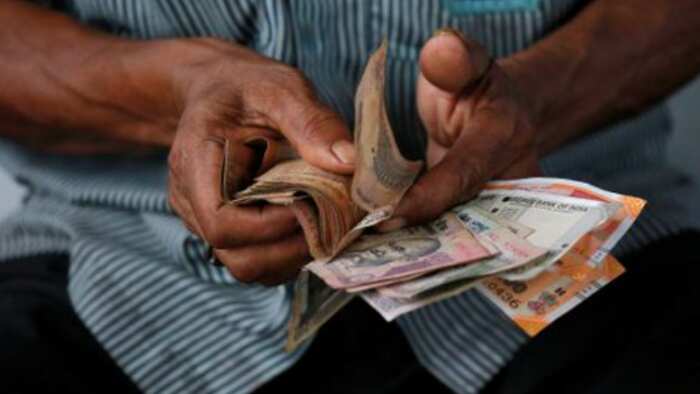 Rupee falls 8 paise to 83.21 against US dollar in early trade 
