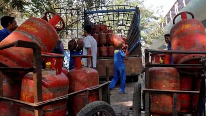 LPG cylinder subsidy for Ujjwala beneficiaries increased, cylinder prices to go down by Rs 100: Check reduced rates lpg cylinder price delhi kolkata mumbai chennai