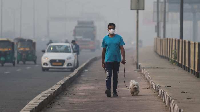  Delhi's Weather Update: Light rain may offer relief from high pollution 