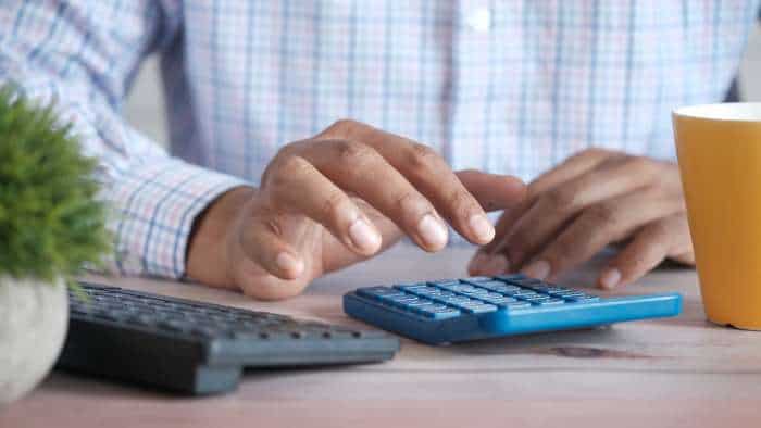This special fixed deposit (FD) scheme from Central Bank gives you guaranteed return of 7.55%, know how