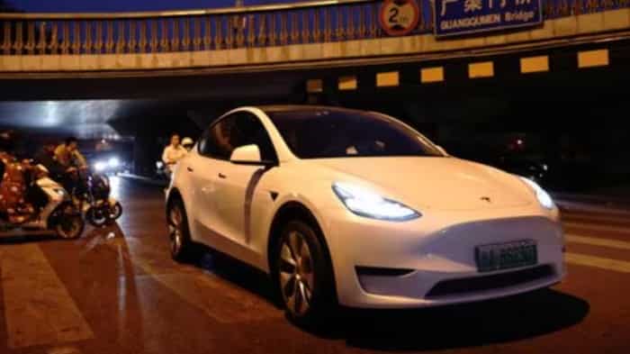  Tesla's China-made EV sales skid 17.8% on year in November 