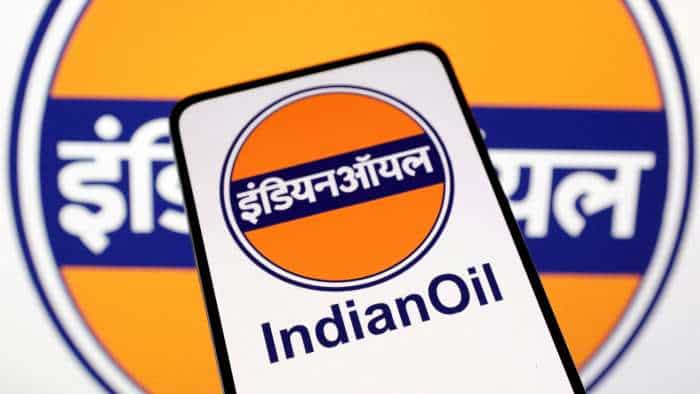  Indian Oil opens its first EV battery swapping station in Kolkata 