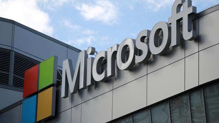 Microsoft offers paid subscription to Windows 10 users after support ends in 2025