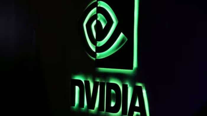  Nvidia closes with $2 trillion valuation as Dell stokes AI rally 