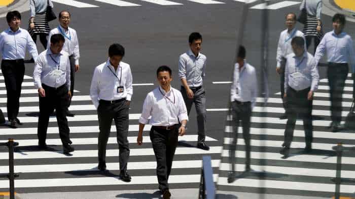 Japan February jobless rate rises to 2.6%
