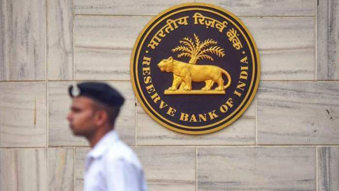 RBI bars Kotak Mahindra Bank from issuing new credit cards