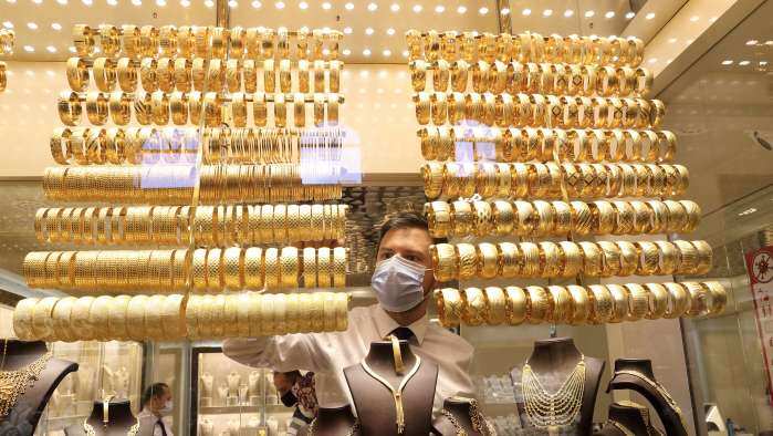 Gold and Silver rate today (April 30, 2024): Precious metal trade lower; yellow metal below Rs 71,350; white metal below Rs 80,350