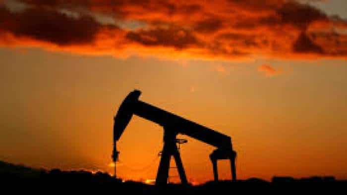 Crude oil futures gaining on spot demand