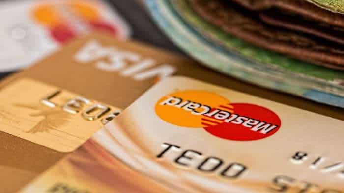 Credit Card Tips: Should one keep more than 1 lifetime free cards even if they don&#039;t use them regularly?