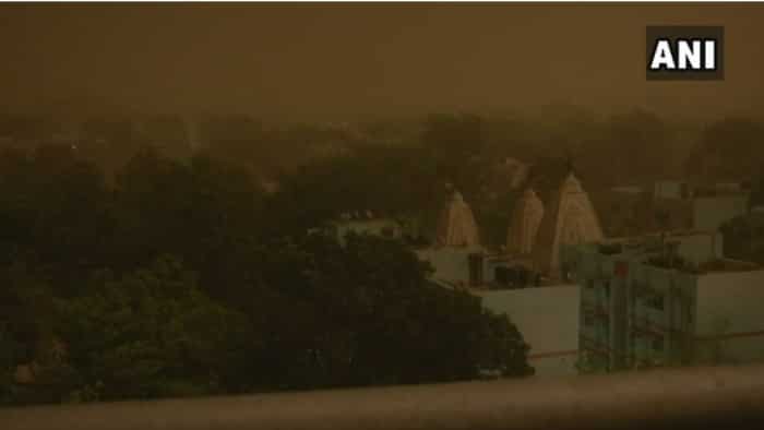 Dust storms, strong winds hit Delhi NCR; rains likely on weekend