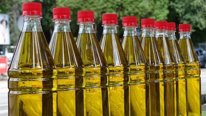 India&#039;s April palm oil imports jump 34% on lower global prices