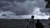 https://www.zeebiz.com/india/news-delhi-ncr-rain-update-today-news-prediction-imd-predicts-light-to-moderate-rain-latest-news-297000