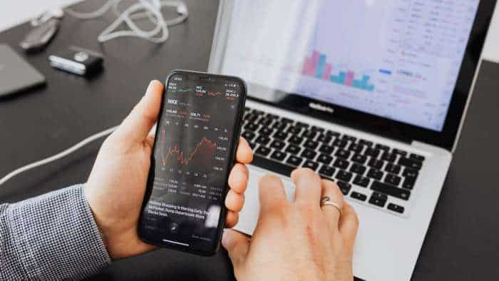 https://www.zeebiz.com/market-news/photo-gallery-icici-bank-bharti-airtel-bajaj-finserv-britannia-industries-stocks-to-buy-september-2024-axis-direct-check-targets-bse-nse-314728