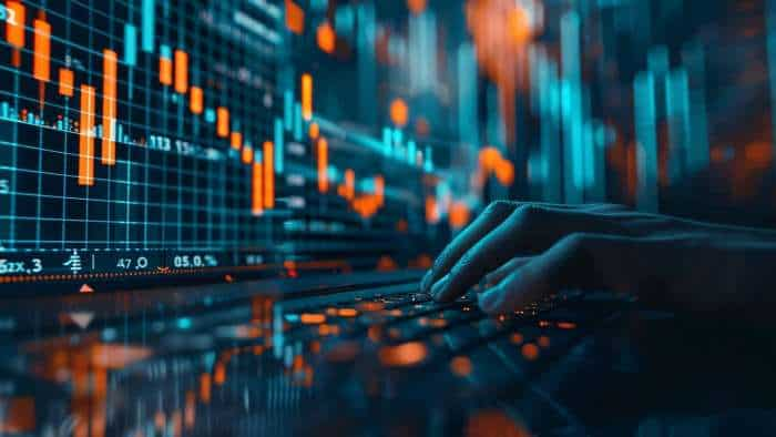 https://www.zeebiz.com/markets/stocks/news-nmdc-share-price-target-analysts-suggest-buying-navatna-psu-nmdc-and-macpower-cnc-machines-for-up-to-28-per-cent-gain-check-targets-stop-losses-stock-market-news-nse-bse-317933