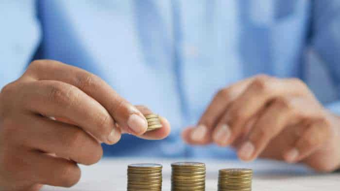 EPF Retirement Corpus Calculation: What are interest earnings on investments of Rs 4,000 Rs 8,000 and Rs 12,000?