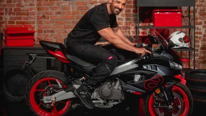  Aprilia India introduces special Diwali offer; get RS457 with ;QuickShifter' at an exclusive price 