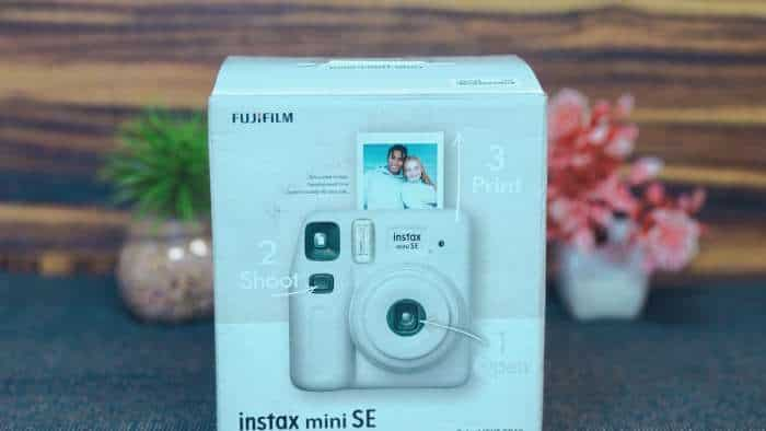 Fujifilm Instax Mini SE Review: A stylish, compact camera with manual controls