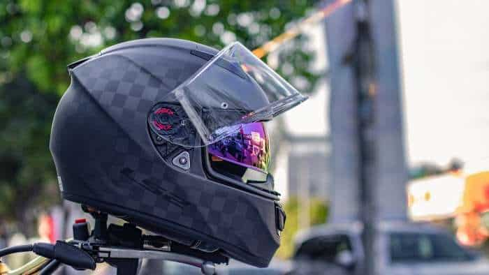  IRF seeks reduction of GST on helmets to 0 percent 