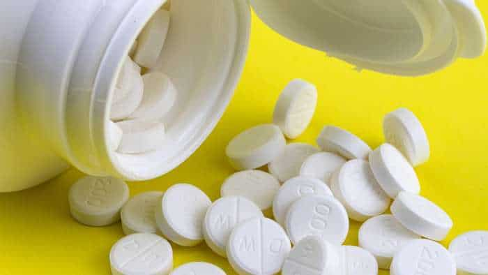  Govt asks manufacturers to cut price of 3 anti-cancer drugs 