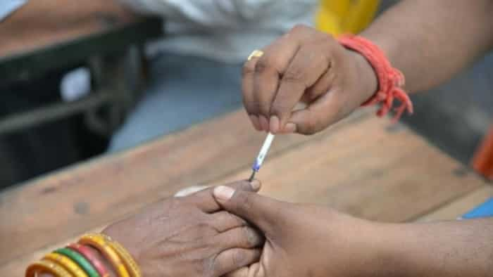 https://www.zeebiz.com/india/news-maharashtra-assembly-polls-voting-begins-amid-tight-security-over-4000-candidates-in-fray-327205