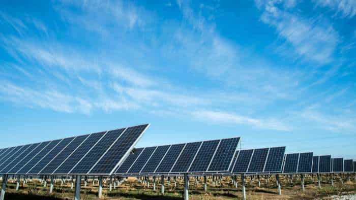 https://www.zeebiz.com/companies/news-solar-energy-corporation-of-india-limited-seci-withdraws-debarment-notice-to-reliance-power-firm-eligible-to-participate-in-future-tenders-330497