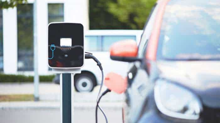  Delhi strengthens EV push with 25 new low-cost charging stations 