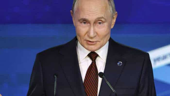  Vladimir Putin says Russia is ready to set up its manufacturing operations in India; hails 'Make in India' initiative  