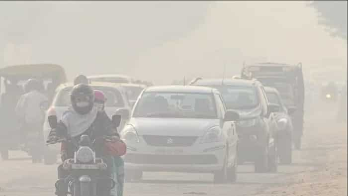  Delhi AQI Update: City records 'moderate' air quality 