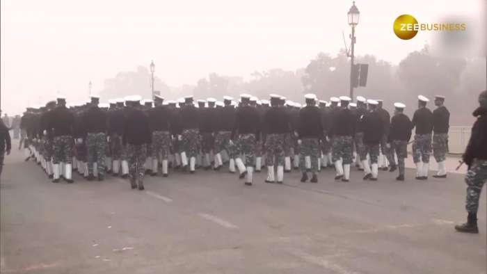  Rehearsals for the Republic Day Parade are underway at Kartavya Path 