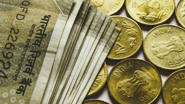 SIP vs PPF for Rs 1,25,000/year Investment: Which can create larger corpus in 15 years?