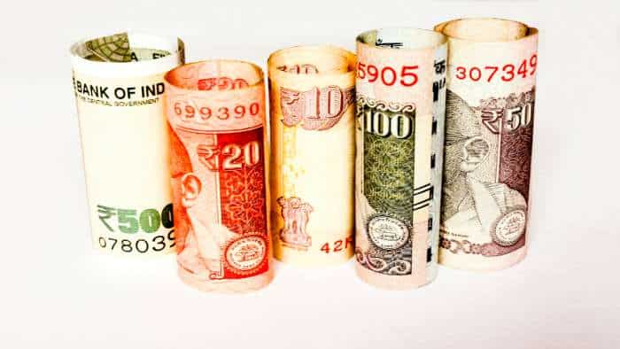 Top 7 ETFs With up to 39% Return in 5 Years: No. 1 exchange-traded fund has turned Rs 99,999 one-time investment into Rs 5,06,497